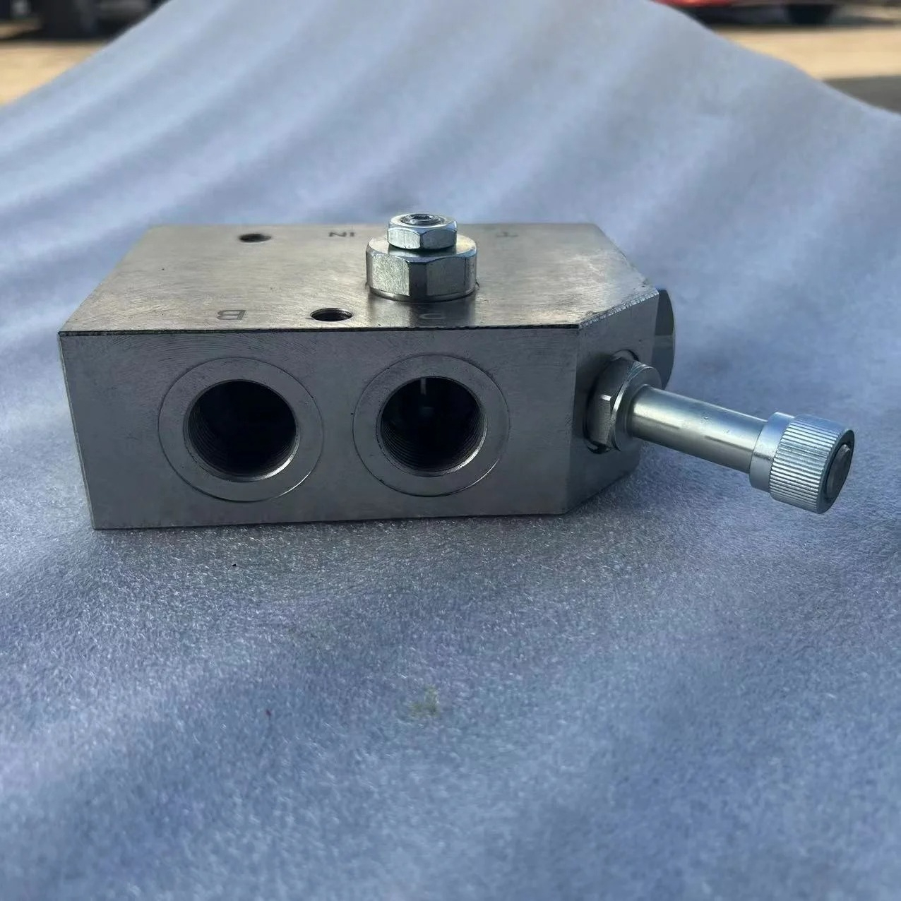 PC200-6 Excavator Pressure Rel - Heavy Equipment Breaker 리뷰 및 가격