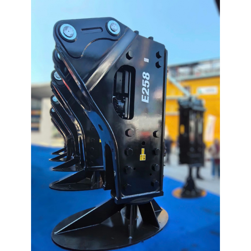 E175 Hydraulic Breaker 35-40T  - Heavy Equipment Breaker 리뷰 및 가격
